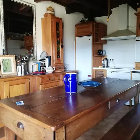 Maison Spacieuse A St Constant Fournoules Avec Jardin 別荘 *