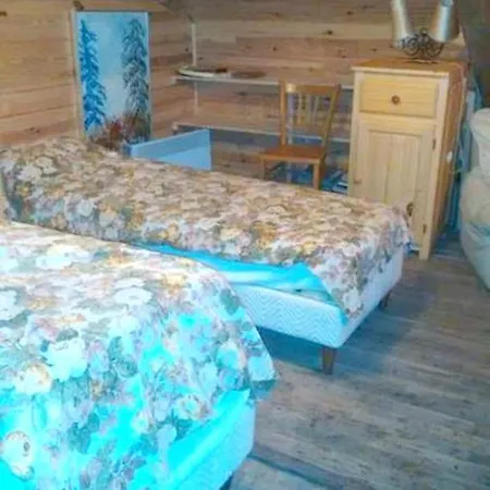 Maison Spacieuse A St Constant Fournoules Avec Jardin Дом отдыха Saint-Constant