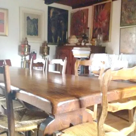Maison Spacieuse A St Constant Fournoules Avec Jardin Holiday home Saint-Constant