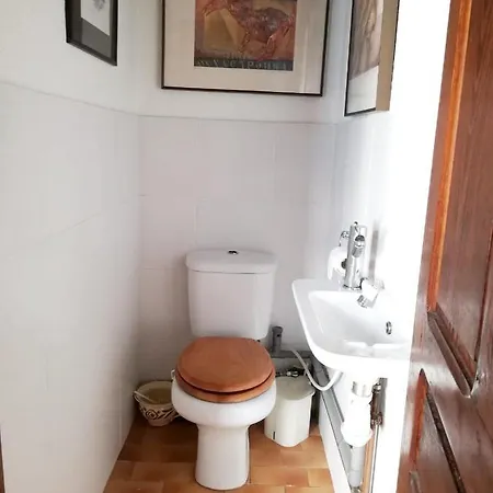 Holiday home Maison Spacieuse A St Constant Fournoules Avec Jardin Saint-Constant